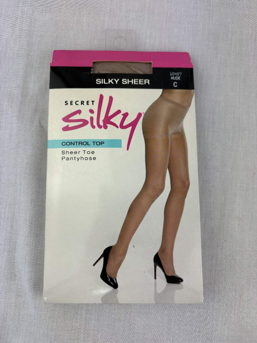 Secret Silky Women's Pantyhose Silky Sheer Size C Nude New